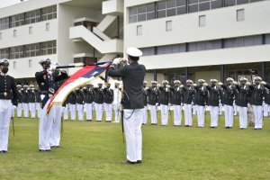 Se graduó una nueva promoción de Oficiales de la Escuela Naval "Arturo Prat"