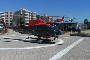 Con Helicóptero Naval se efectuó de manera exitosa rescate de seis personas en peligro de inmersión en La Serena