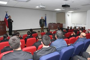 Academia Politécnica Naval se reúne con sus “Alumni”