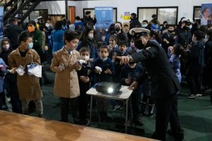 Armada de Chile realizó didáctica muestra para alumnos del liceo más austral del mundo