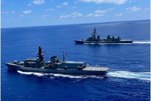 Fragata “Lynch” se despide de RIMPAC zarpando desde Pearl Harbor con rumbo a Papeete