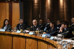Comandante en Jefe de la Armada participa en conferencia de Transporte Marítimo Sostenible en América Latina