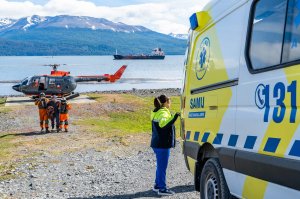 Armada de Chile efectúa evacuación médica en sector de Lago Windhond en Puerto Williams