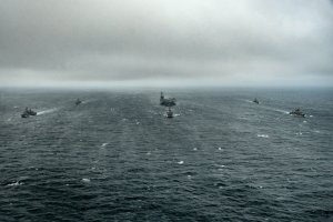 Agrupación Southern Seas entrena con unidades del Comando de Operaciones Navales de la Armada de Chile