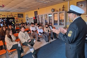 Realizan visitas a colegios en regiones para difundir el Ethos Naval