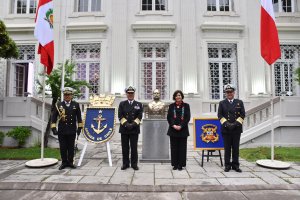 Comandante en Jefe (S.) de la Armada participa en ceremonia conmemorativa del Combate Naval de Angamos