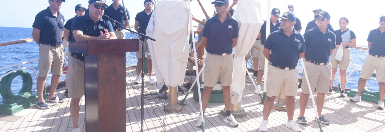 Dotación del Buque Escuela (BE) “Esmeralda” conmemora especialidad de Torpedos y Armas Antisubmarinas